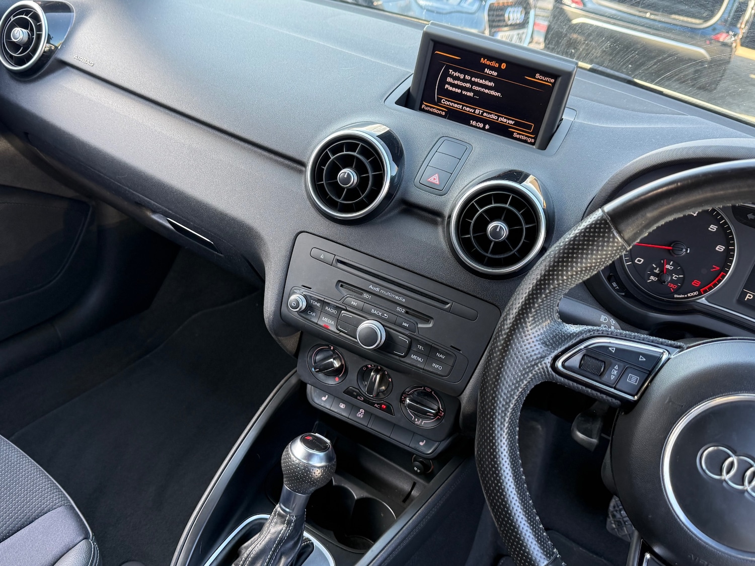 Used Audi A1 2011 for sale - 78155741: Photo 6