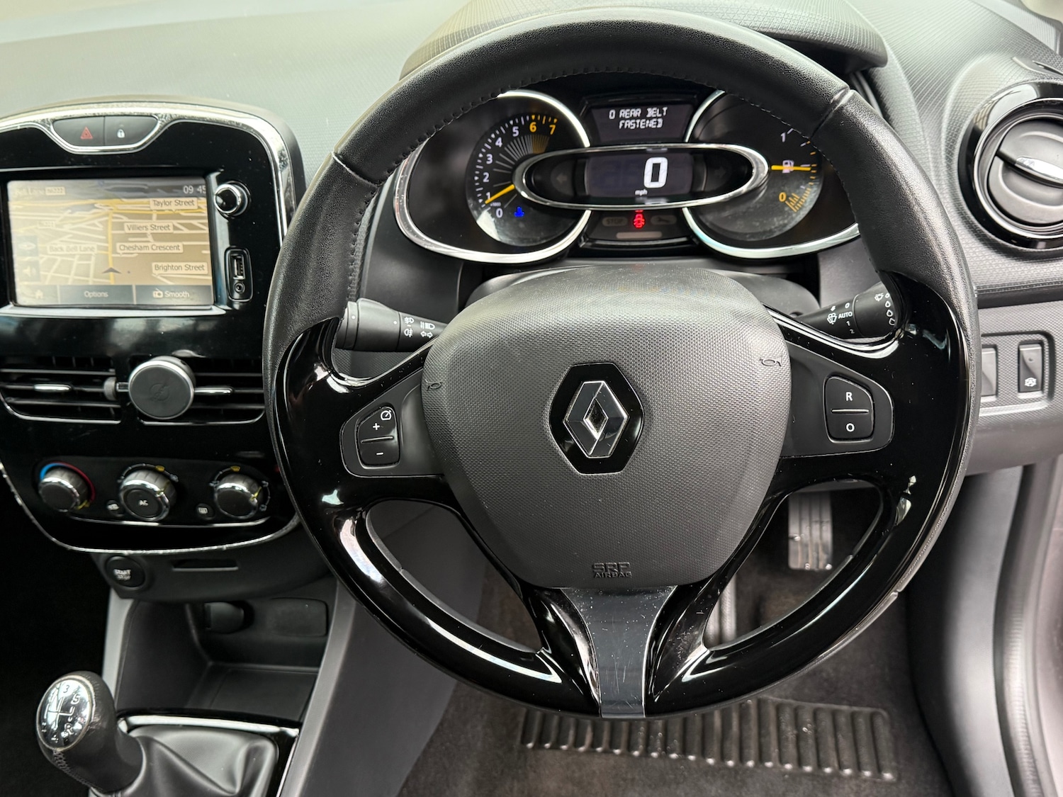 Used Renault Clio 2013 for sale - 76468825: Photo 18