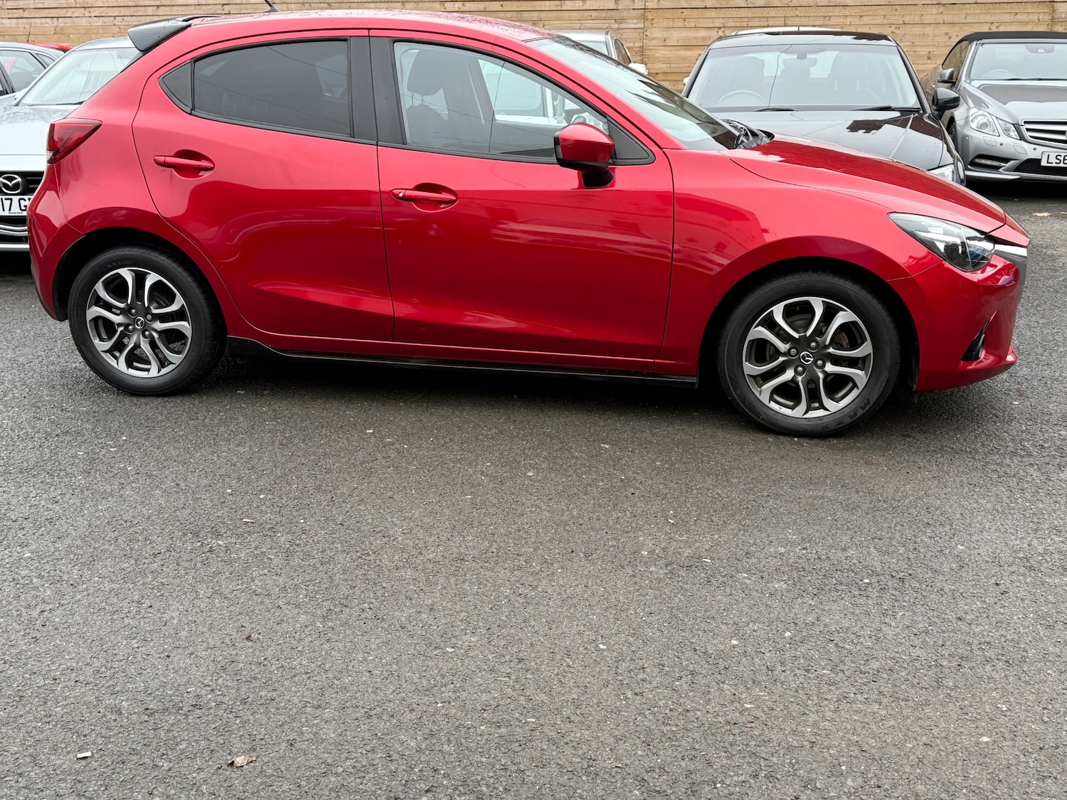 Used Mazda Mazda2 2015 for sale - 77137238: Photo 15