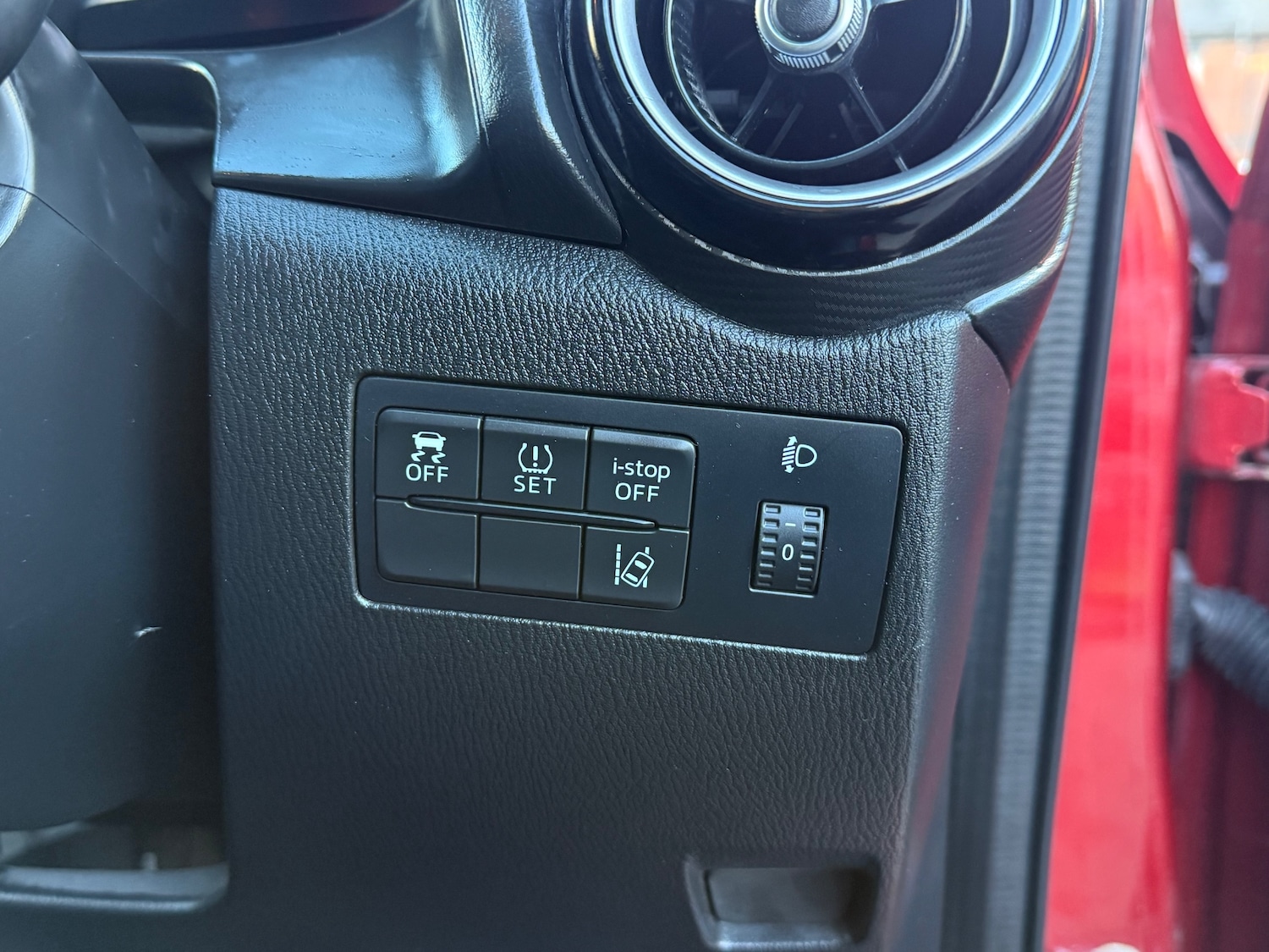 Used Mazda Mazda2 2015 for sale - 77137238: Photo 21