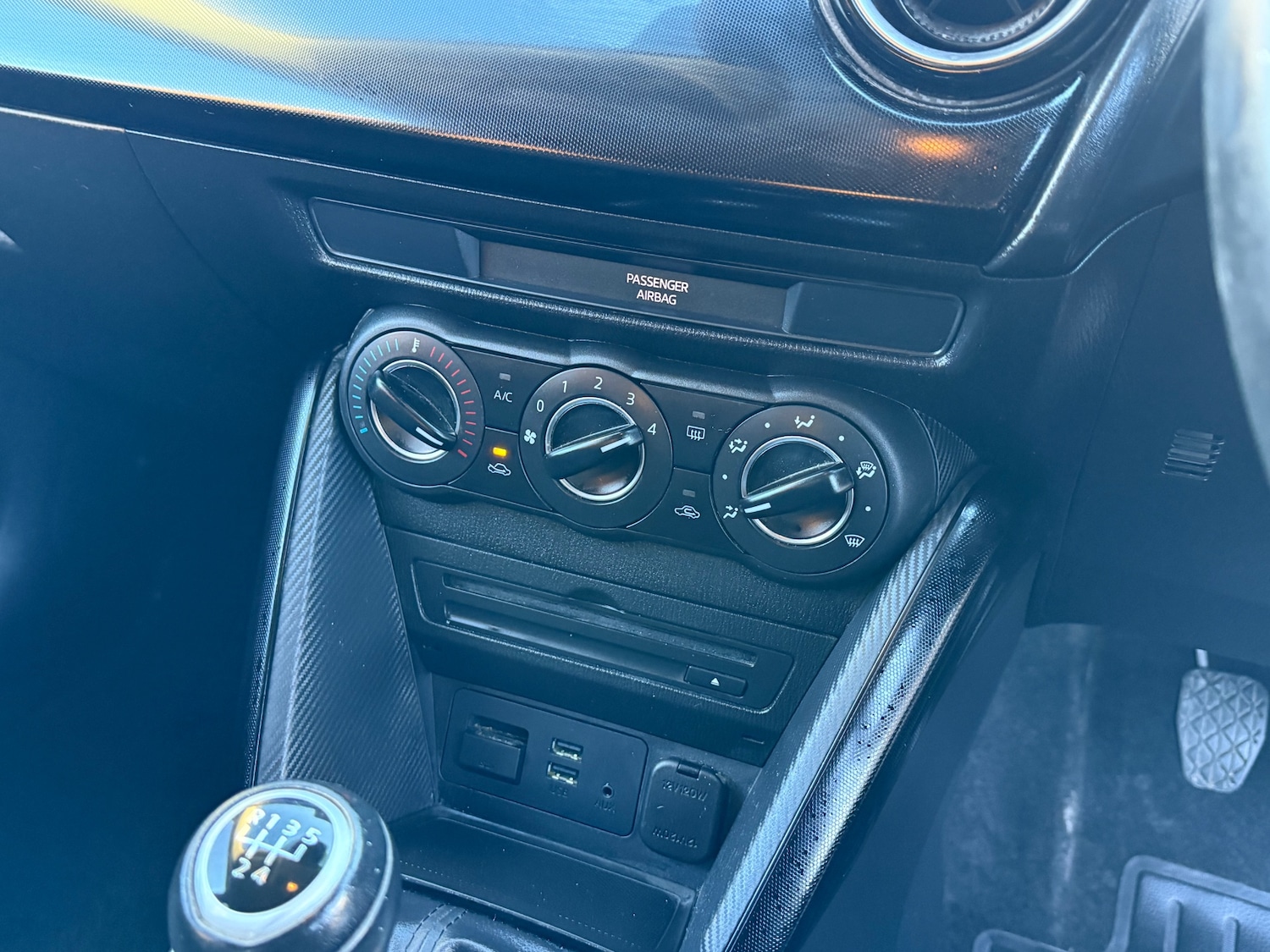 Used Mazda Mazda2 2015 for sale - 77137238: Photo 24