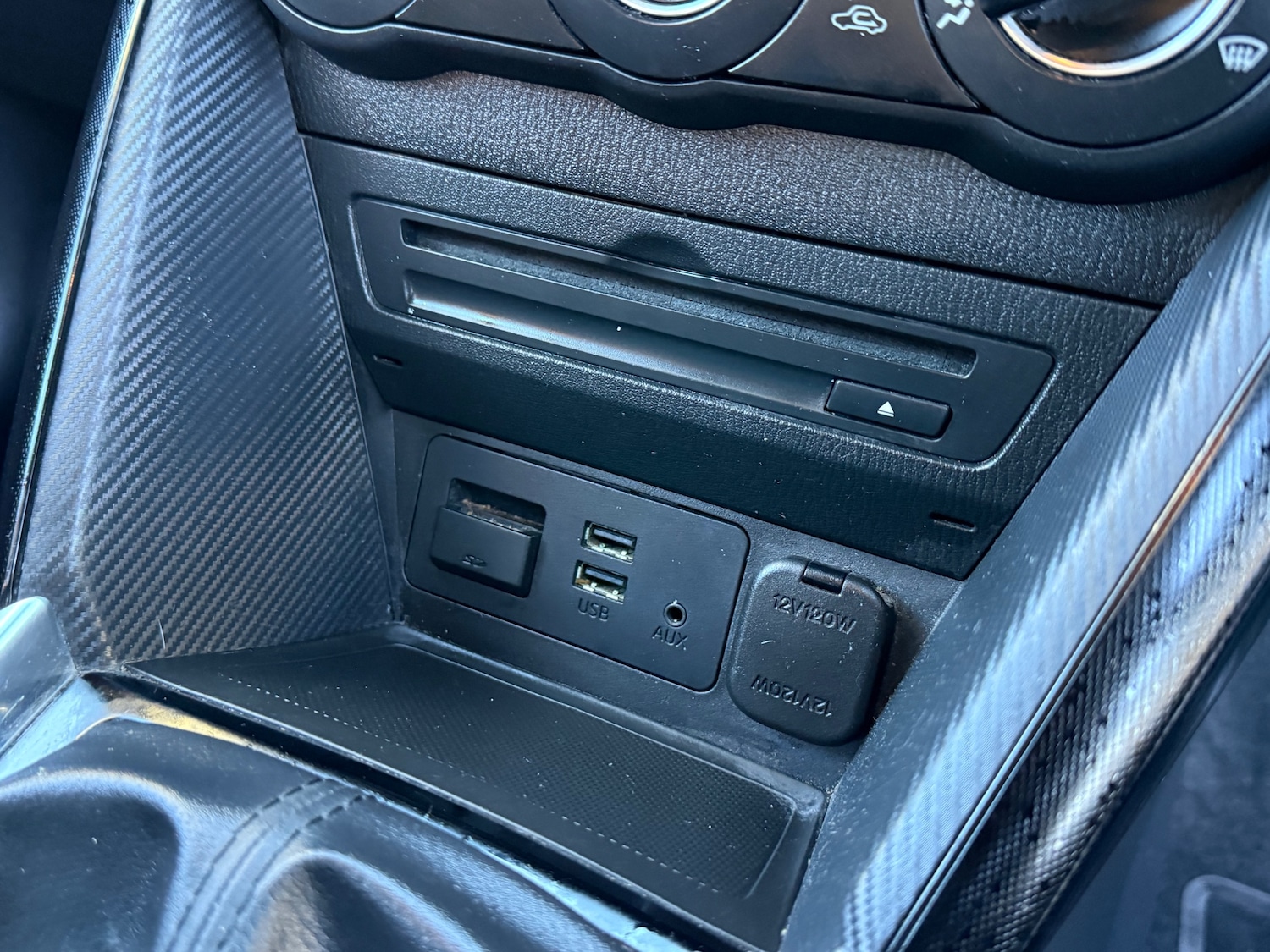 Used Mazda Mazda2 2015 for sale - 77137238: Photo 25