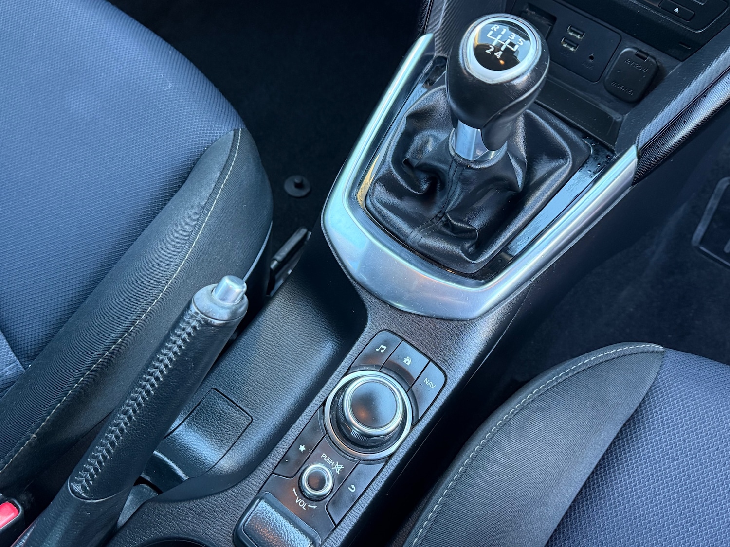 Used Mazda Mazda2 2015 for sale - 77137238: Photo 26