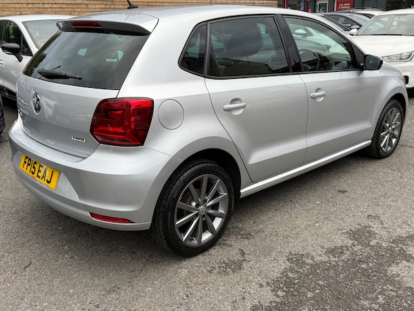Used Volkswagen Polo 2015 for sale - 76209523: Photo 11