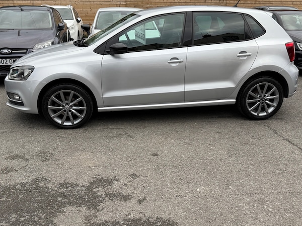 Used Volkswagen Polo 2015 for sale - 76209523: Photo 14
