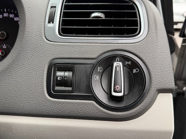 Used Volkswagen Polo 2015 for sale - 76209523: Photo 21