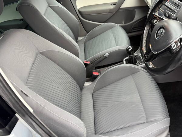 Used Volkswagen Polo 2015 for sale - 76209523: Photo 30