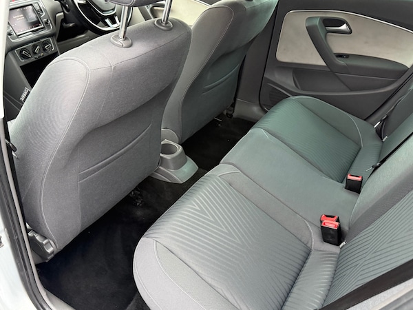Used Volkswagen Polo 2015 for sale - 76209523: Photo 33