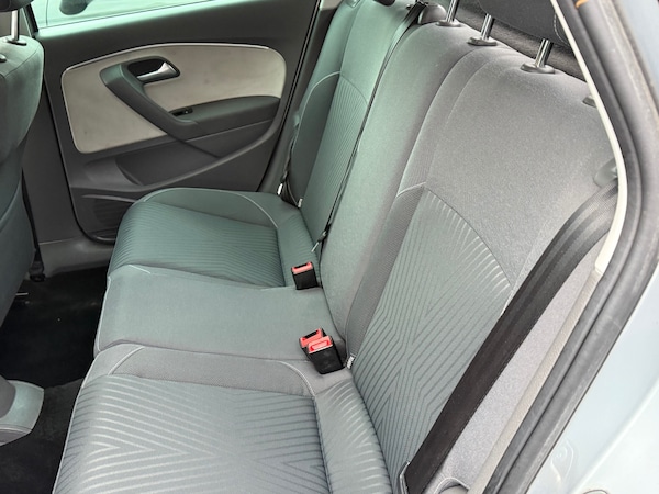 Used Volkswagen Polo 2015 for sale - 76209523: Photo 37