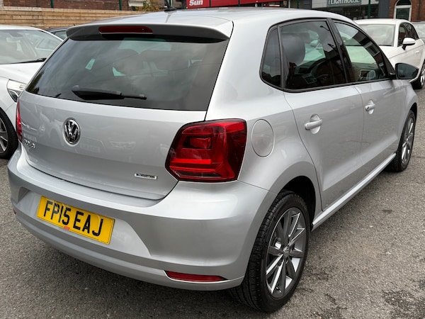 Used Volkswagen Polo 2015 for sale - 76209523: Photo 3