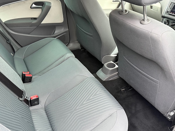 Used Volkswagen Polo 2015 for sale - 76209523: Photo 8