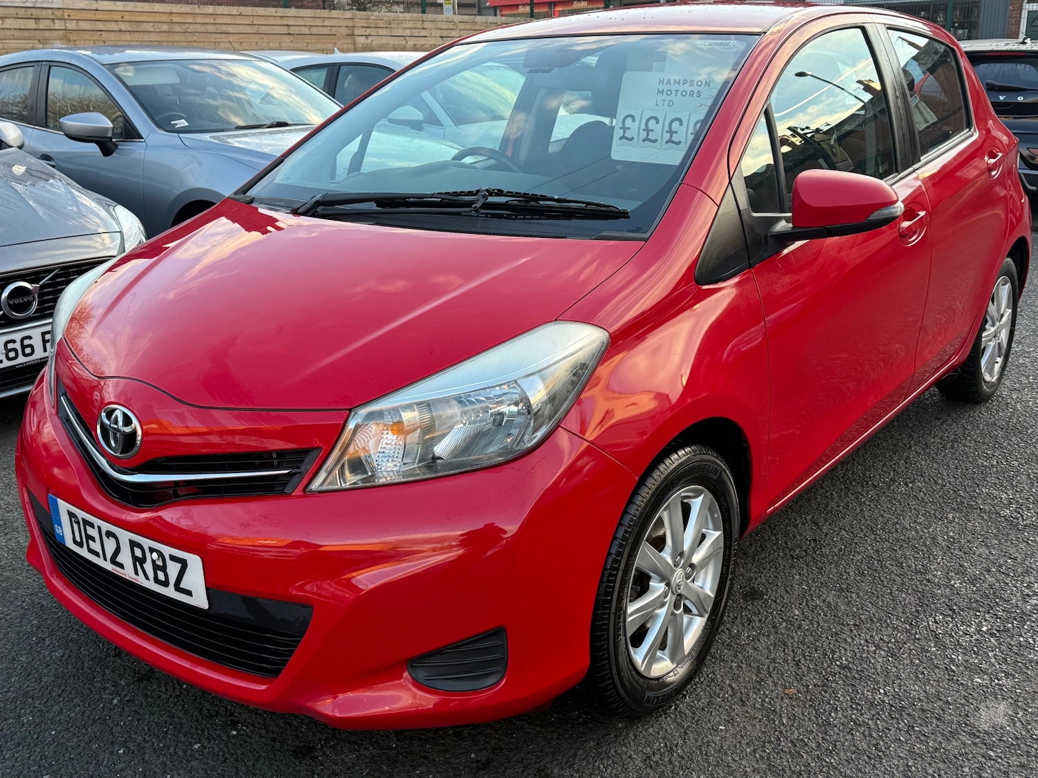 Used Toyota Yaris 2012 for sale - 77054822: Photo 2