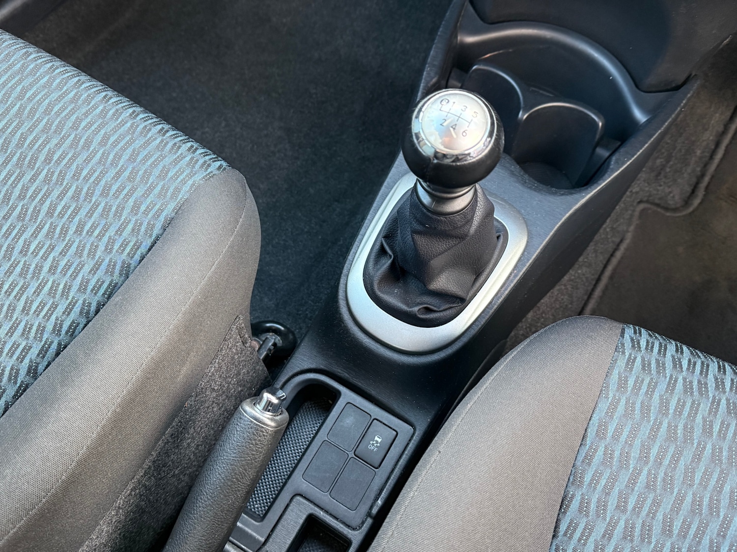 Used Toyota Yaris 2012 for sale - 77054822: Photo 25