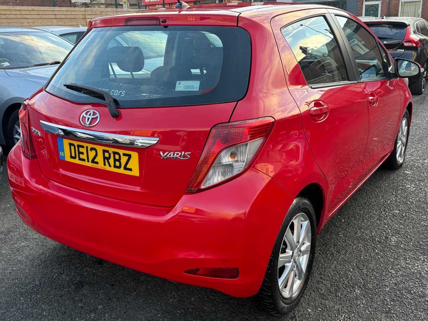 Used Toyota Yaris 2012 for sale - 77054822: Photo 3