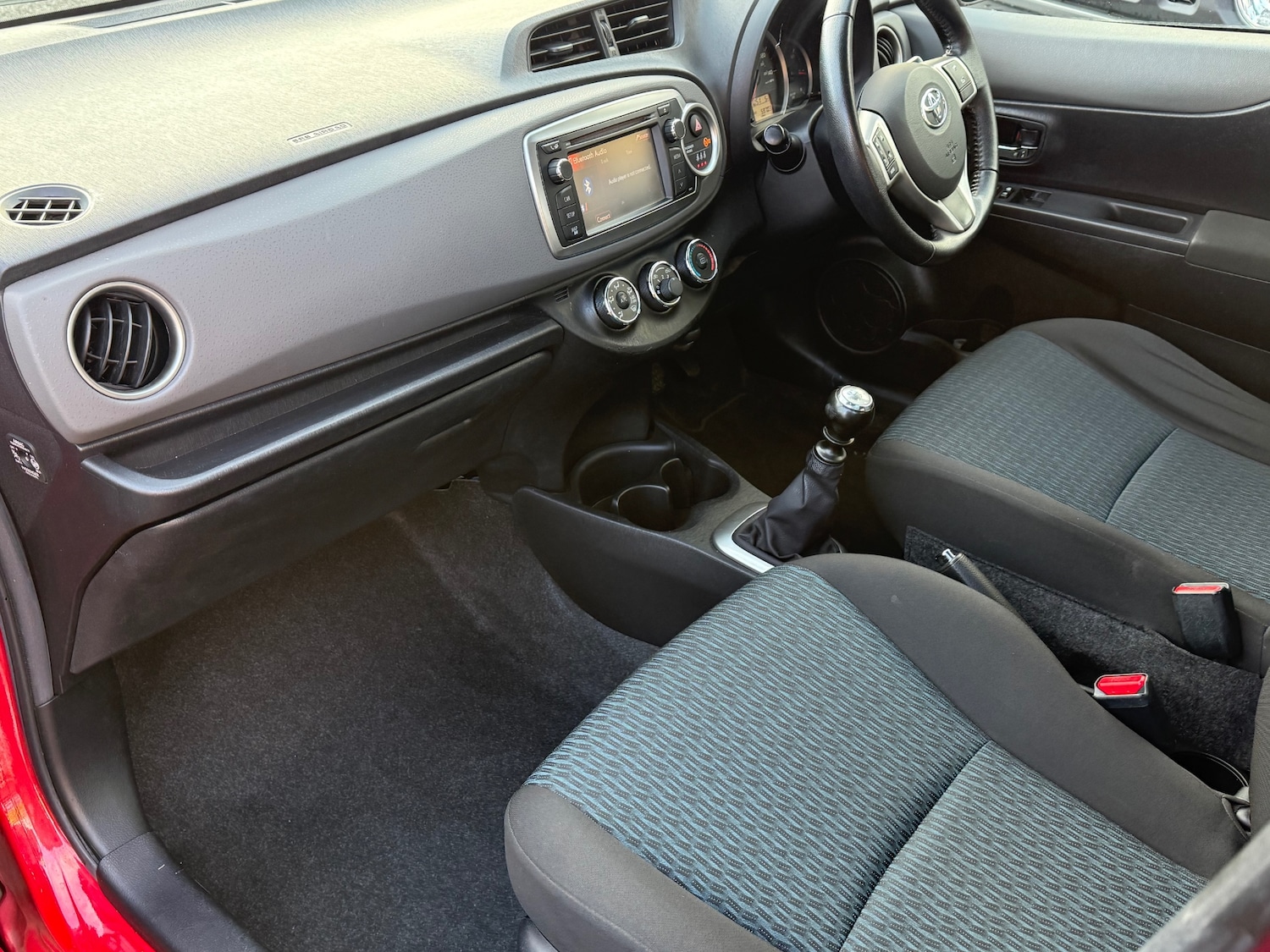 Used Toyota Yaris 2012 for sale - 77054822: Photo 31