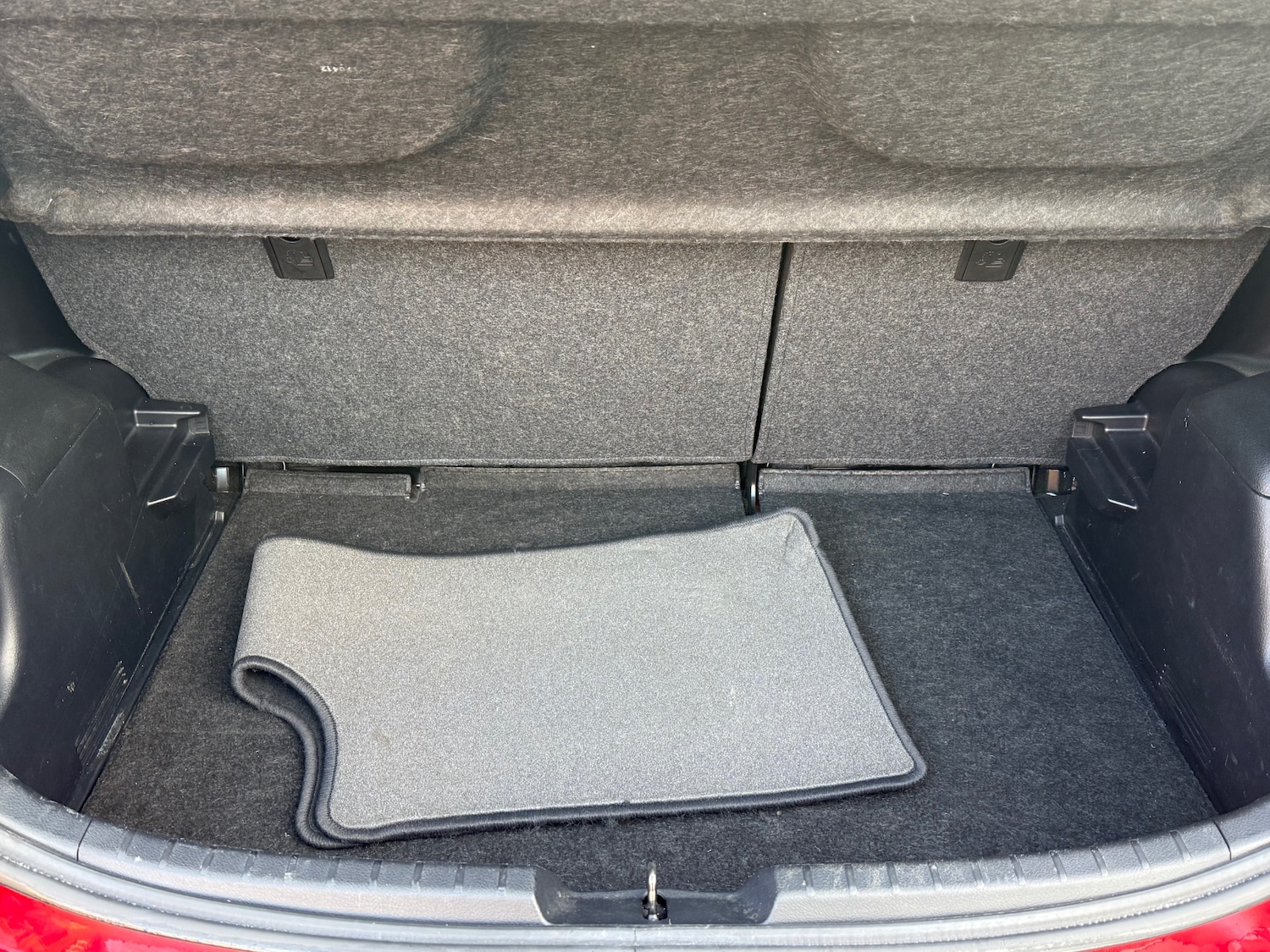 Used Toyota Yaris 2012 for sale - 77054822: Photo 37