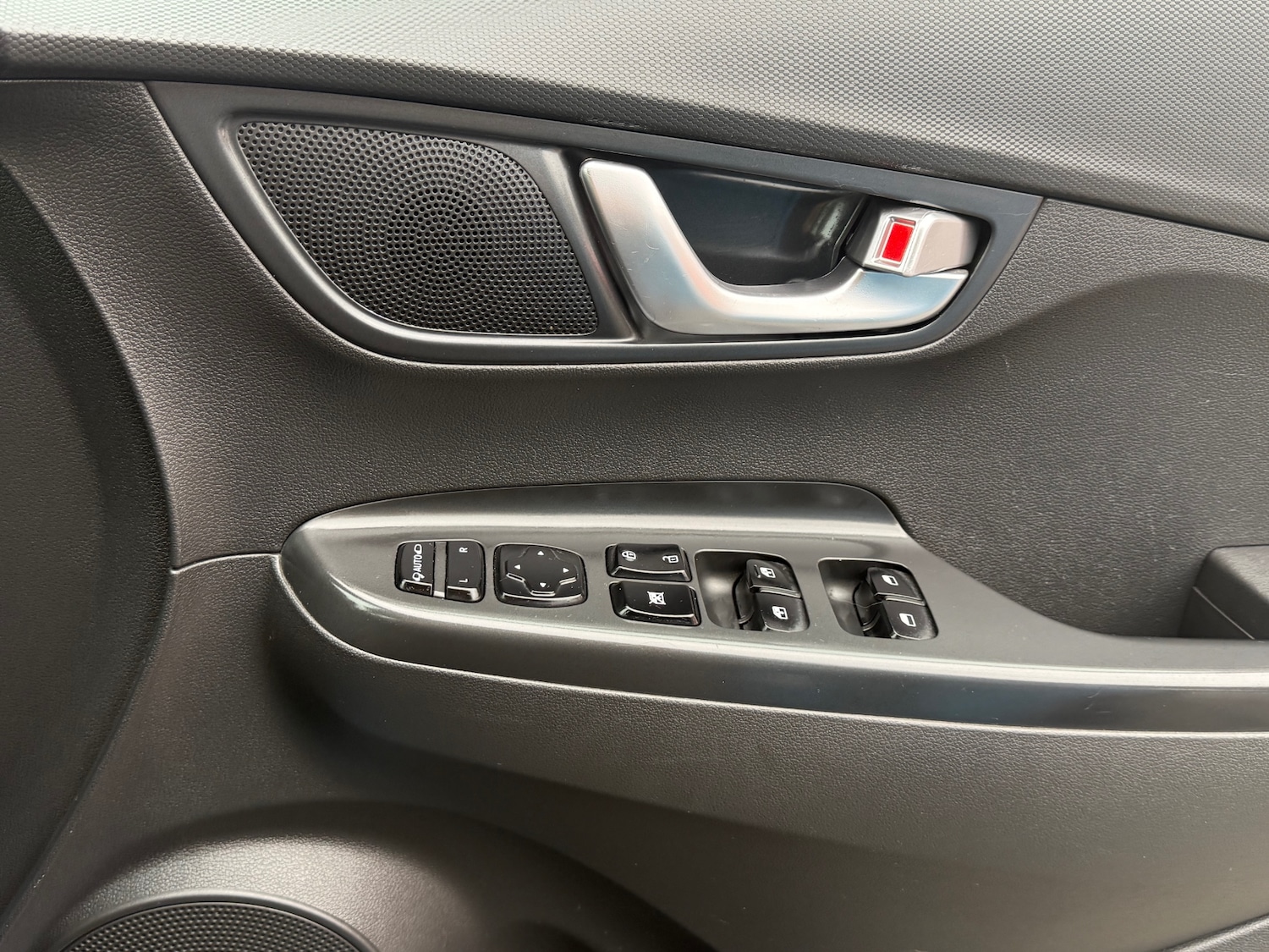 Used Hyundai KONA 2021 for sale - 76243382: Photo 31