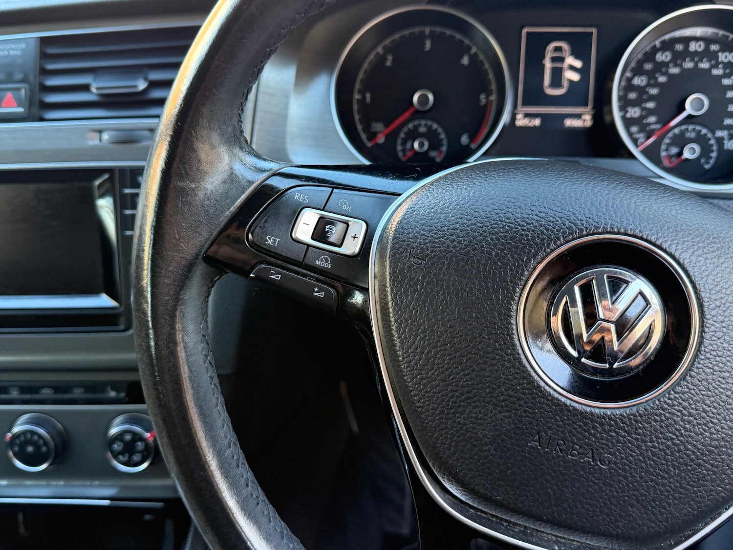 Used Volkswagen Golf 2013 for sale - 76375432: Photo 19
