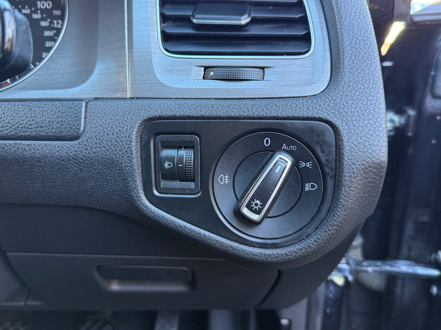 Used Volkswagen Golf 2013 for sale - 76375432: Photo 21