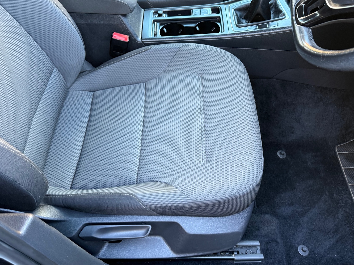 Used Volkswagen Golf 2013 for sale - 76375432: Photo 28