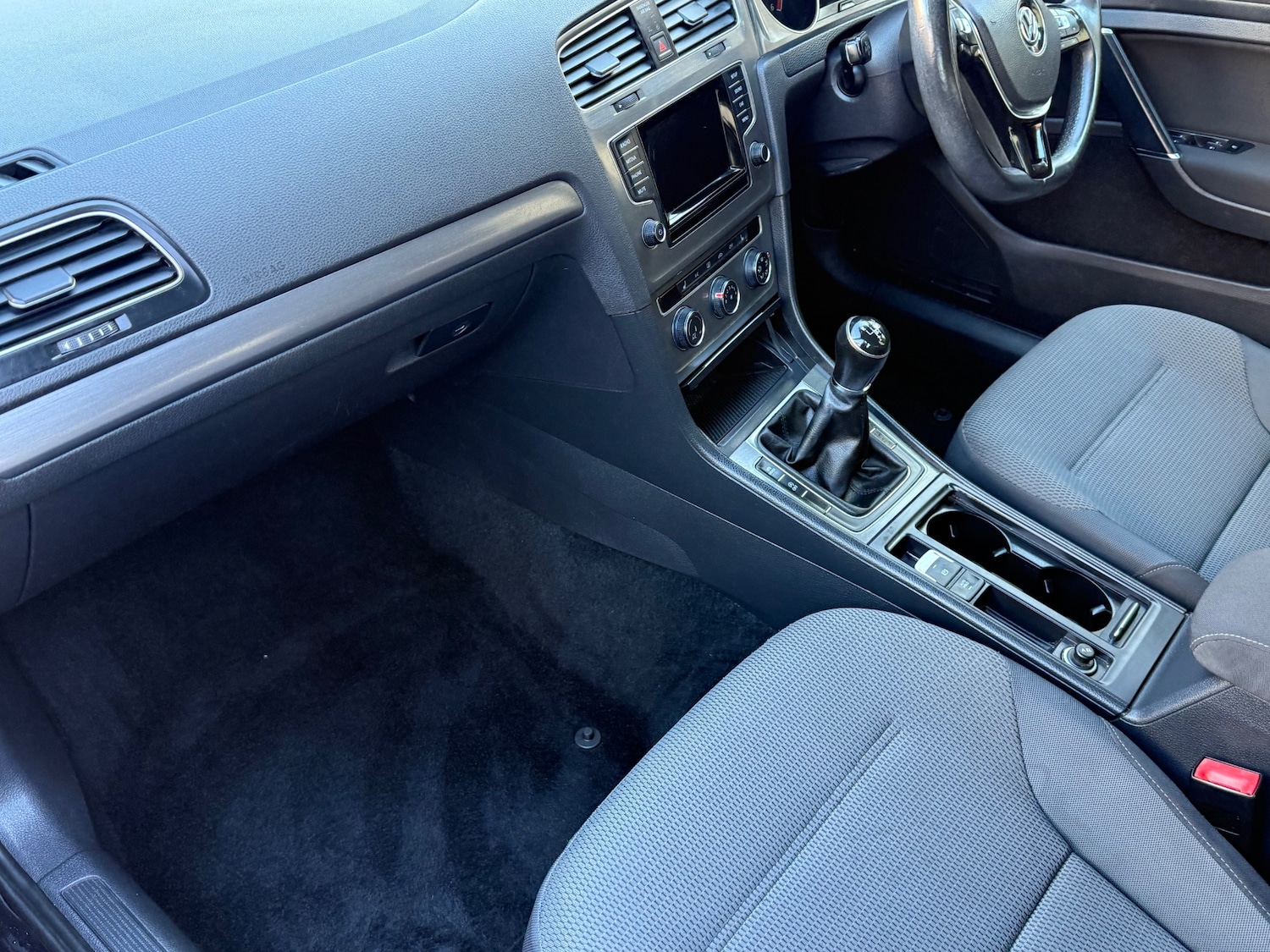 Used Volkswagen Golf 2013 for sale - 76375432: Photo 32