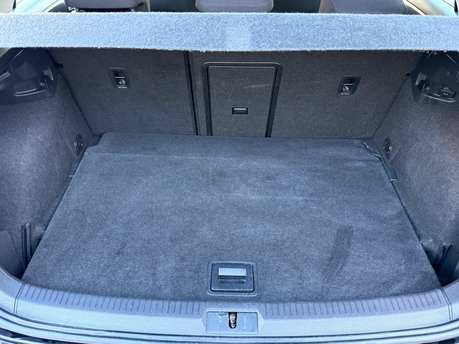 Used Volkswagen Golf 2013 for sale - 76375432: Photo 38