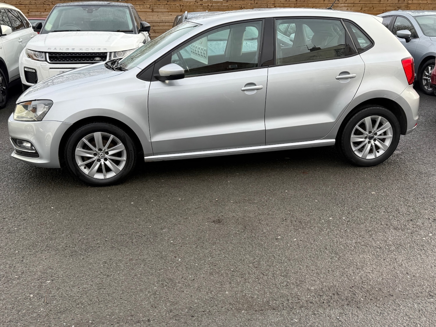 Used Volkswagen Polo 2015 for sale - 77151582: Photo 15