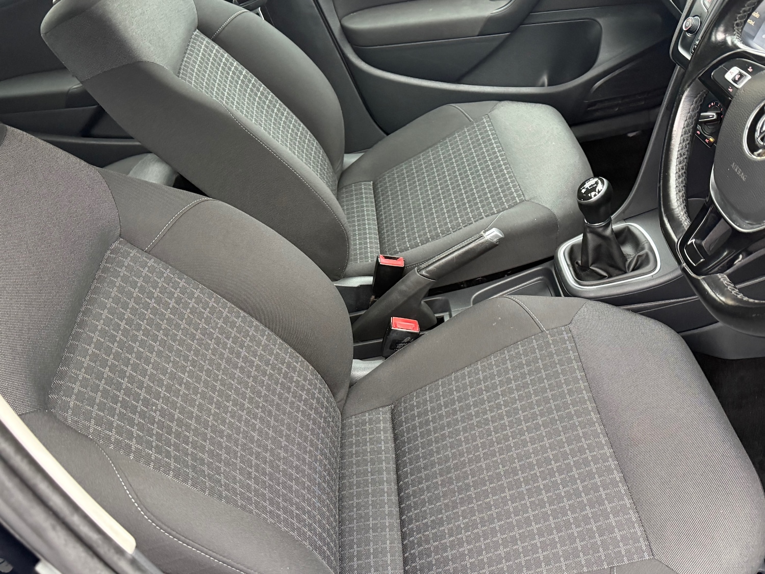 Used Volkswagen Polo 2015 for sale - 77151582: Photo 31