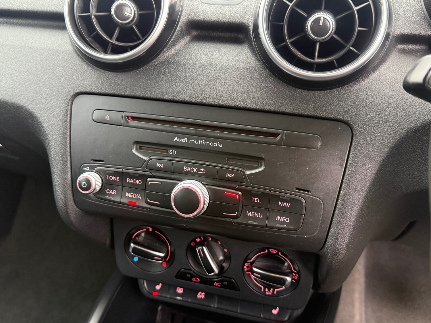 Used Audi A1 2011 for sale - 77716446: Photo 24