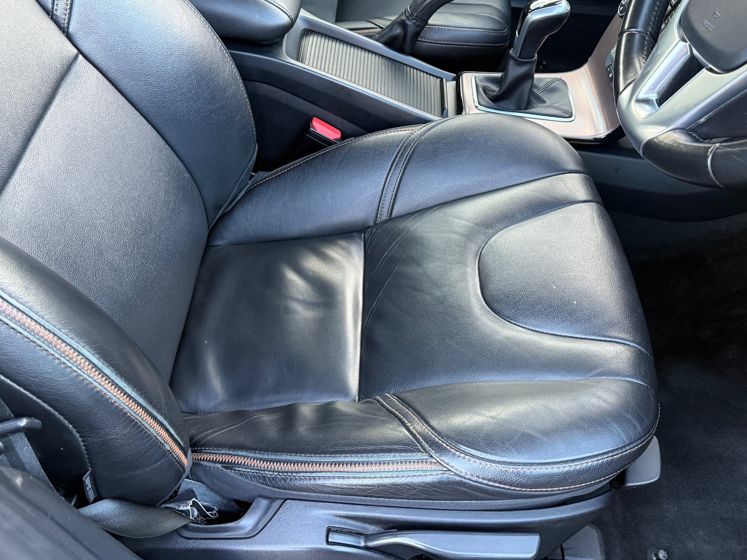 Used Volvo V40 2017 for sale - 77048132: Photo 30