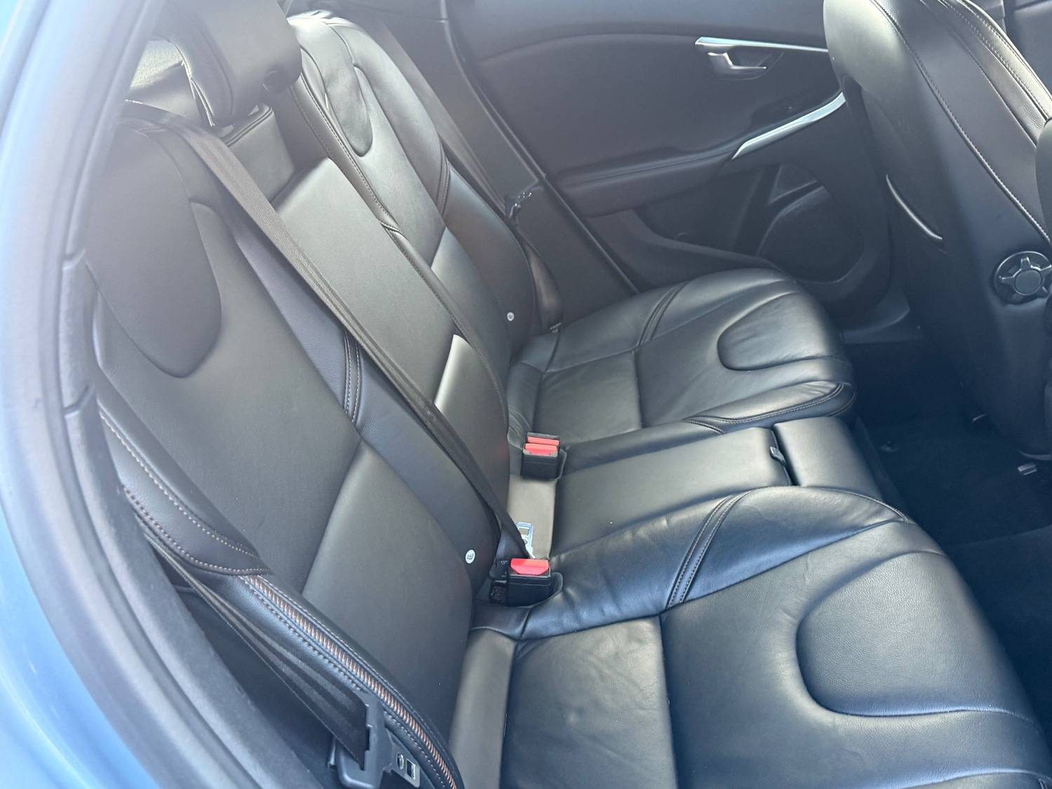 Used Volvo V40 2017 for sale - 77048132: Photo 38