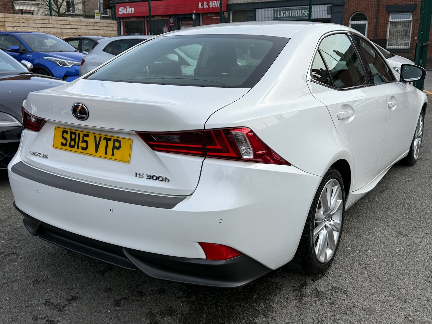 Used Lexus IS 2015 for sale - 78029136: Photo 3