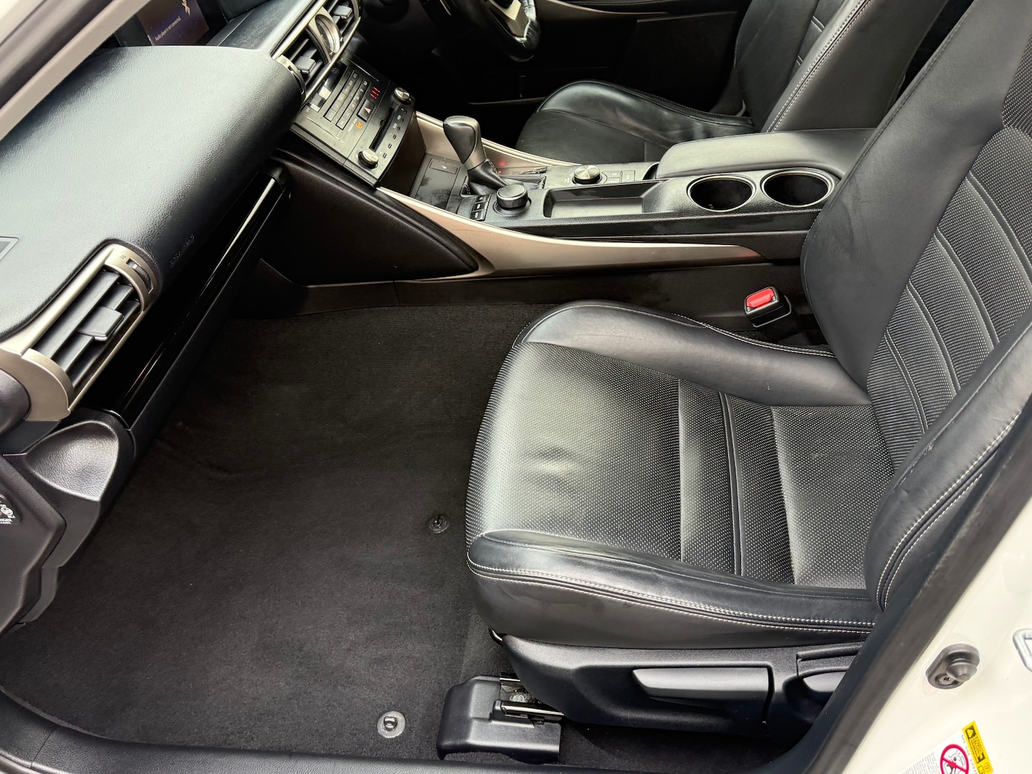 Used Lexus IS 2015 for sale - 78029136: Photo 30