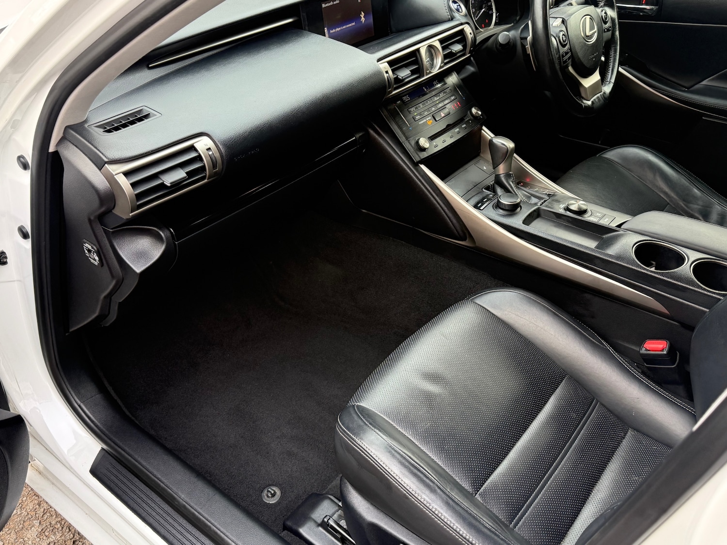 Used Lexus IS 2015 for sale - 78029136: Photo 33