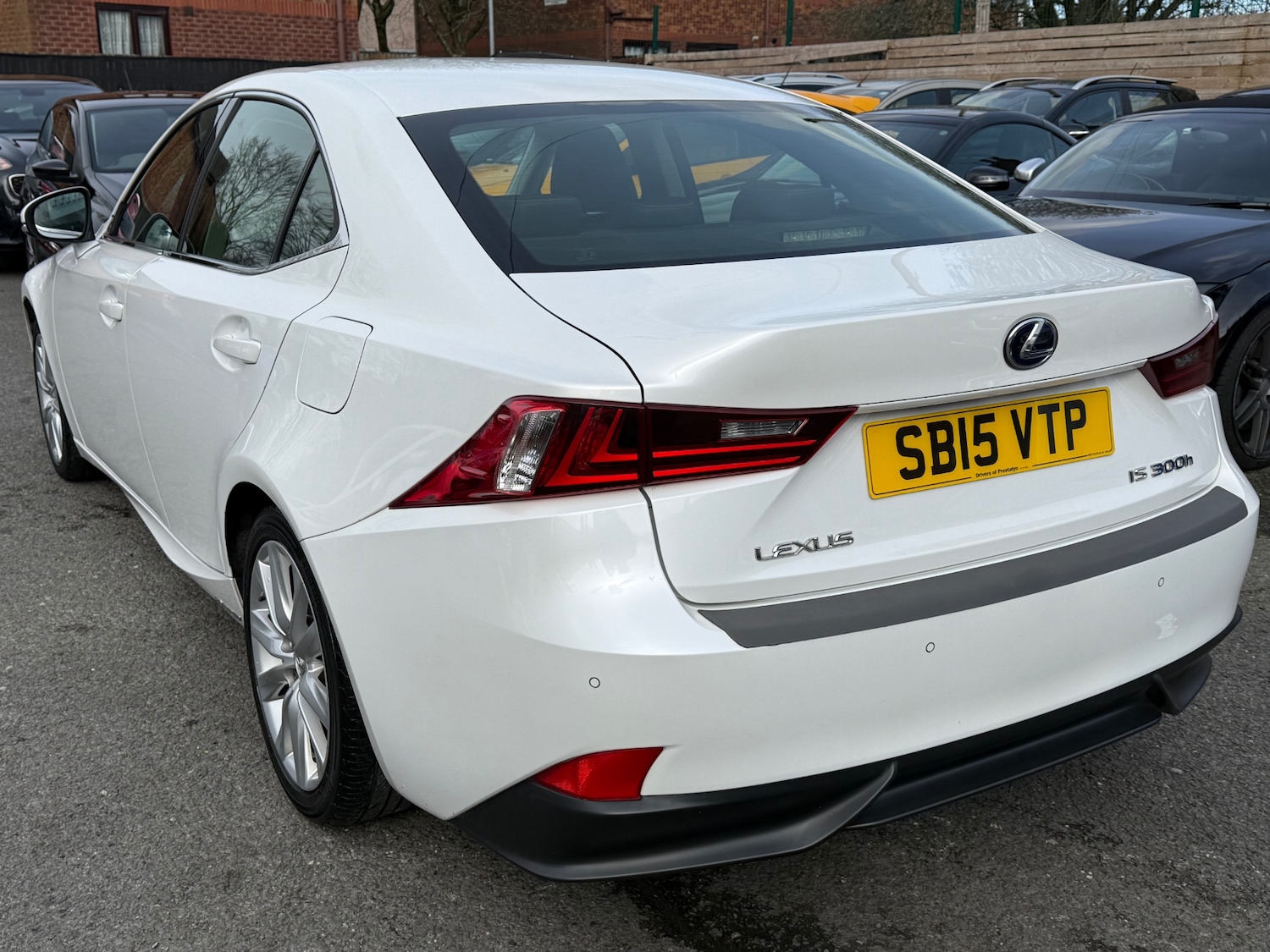 Used Lexus IS 2015 for sale - 78029136: Photo 4