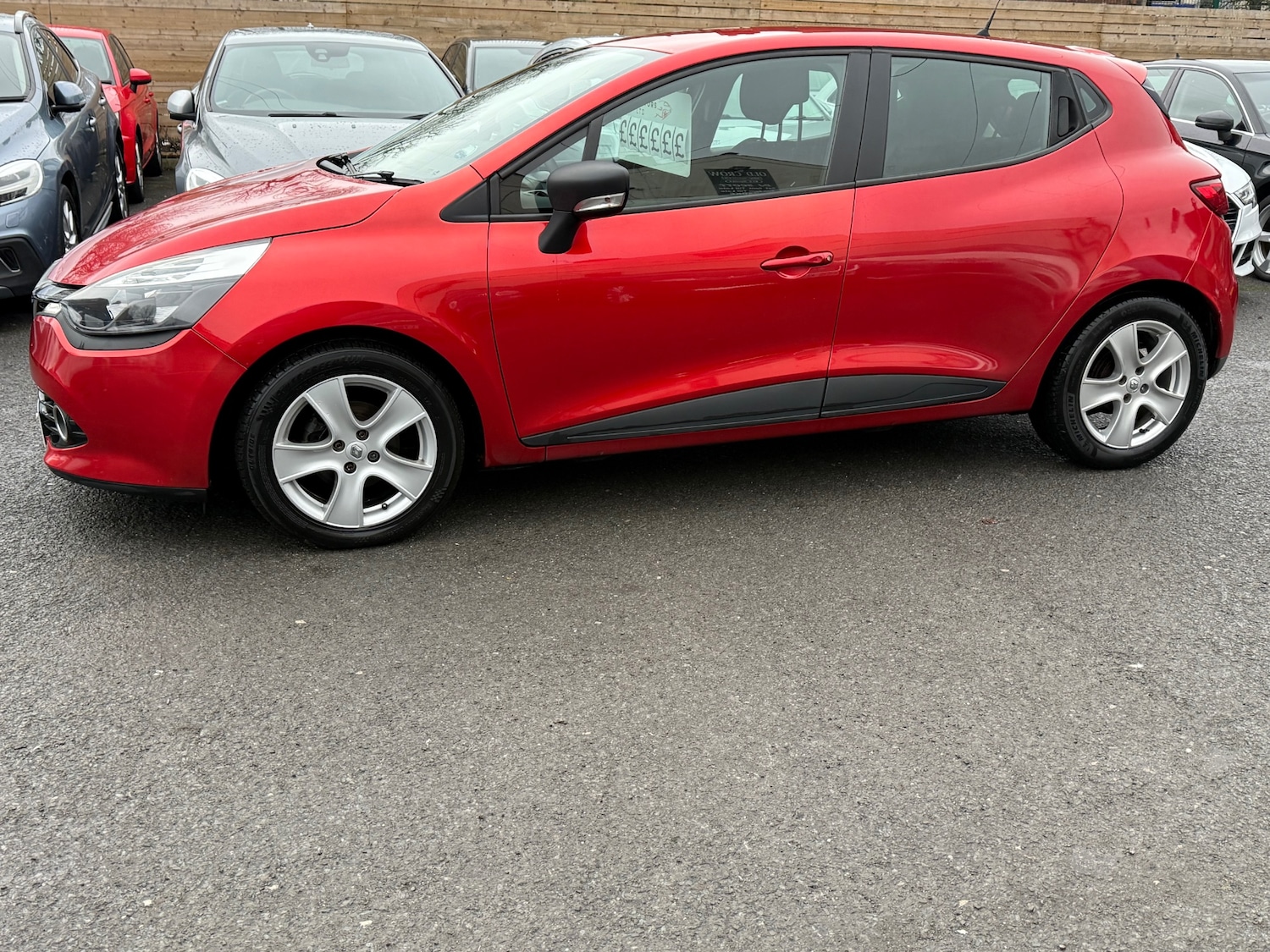 Used Renault Clio 2015 for sale - 77137235: Photo 14