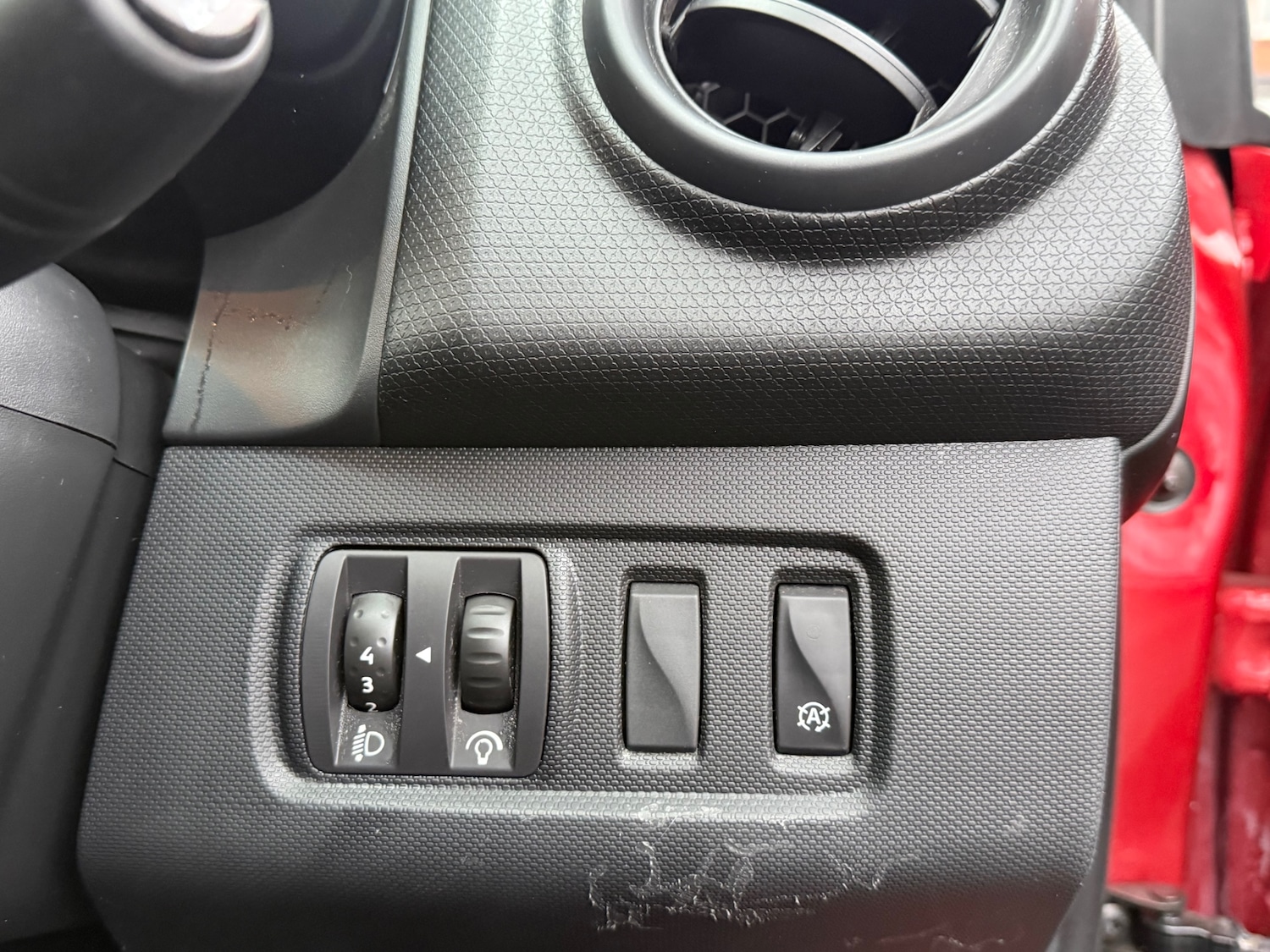 Used Renault Clio 2015 for sale - 77137235: Photo 22