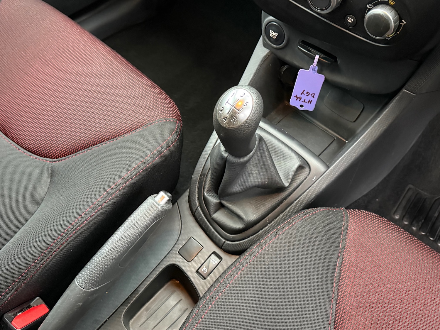 Used Renault Clio 2015 for sale - 77137235: Photo 25