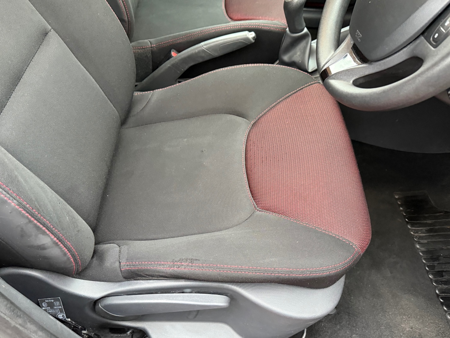 Used Renault Clio 2015 for sale - 77137235: Photo 26