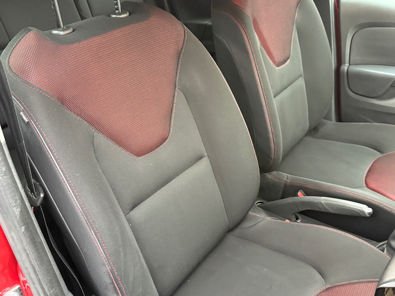 Used Renault Clio 2015 for sale - 77137235: Photo 28