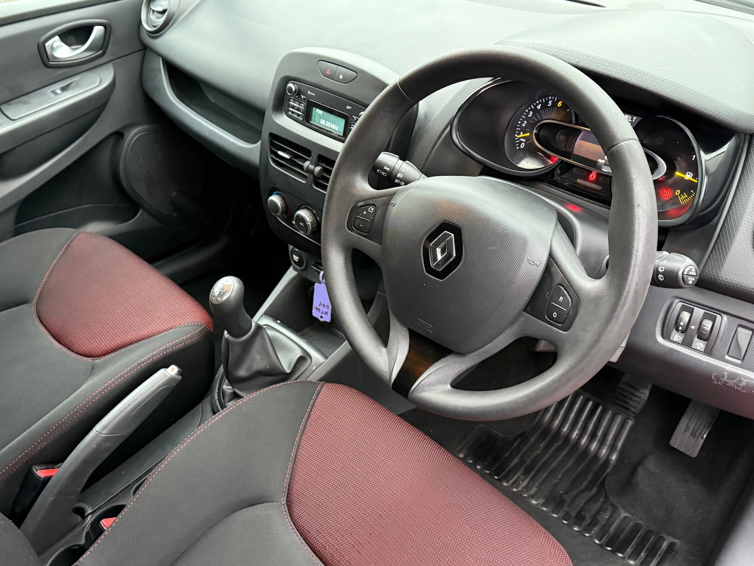 Used Renault Clio 2015 for sale - 77137235: Photo 5