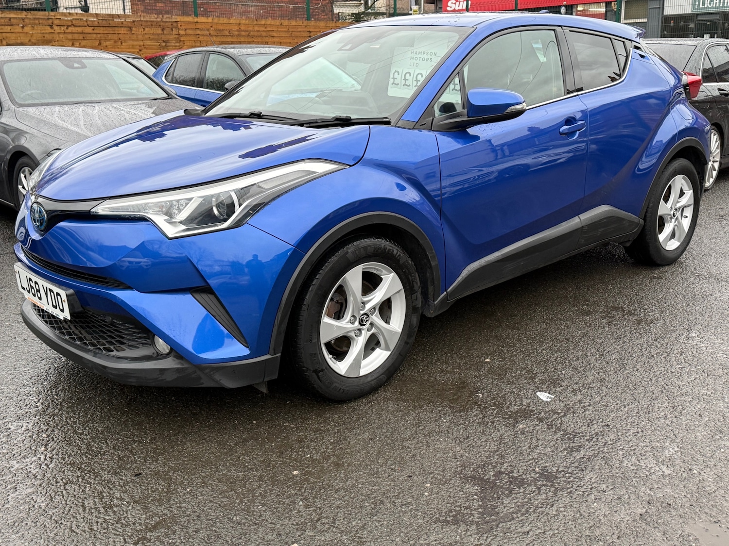 Used Toyota C-HR 2018 for sale - 77678730: Photo 10