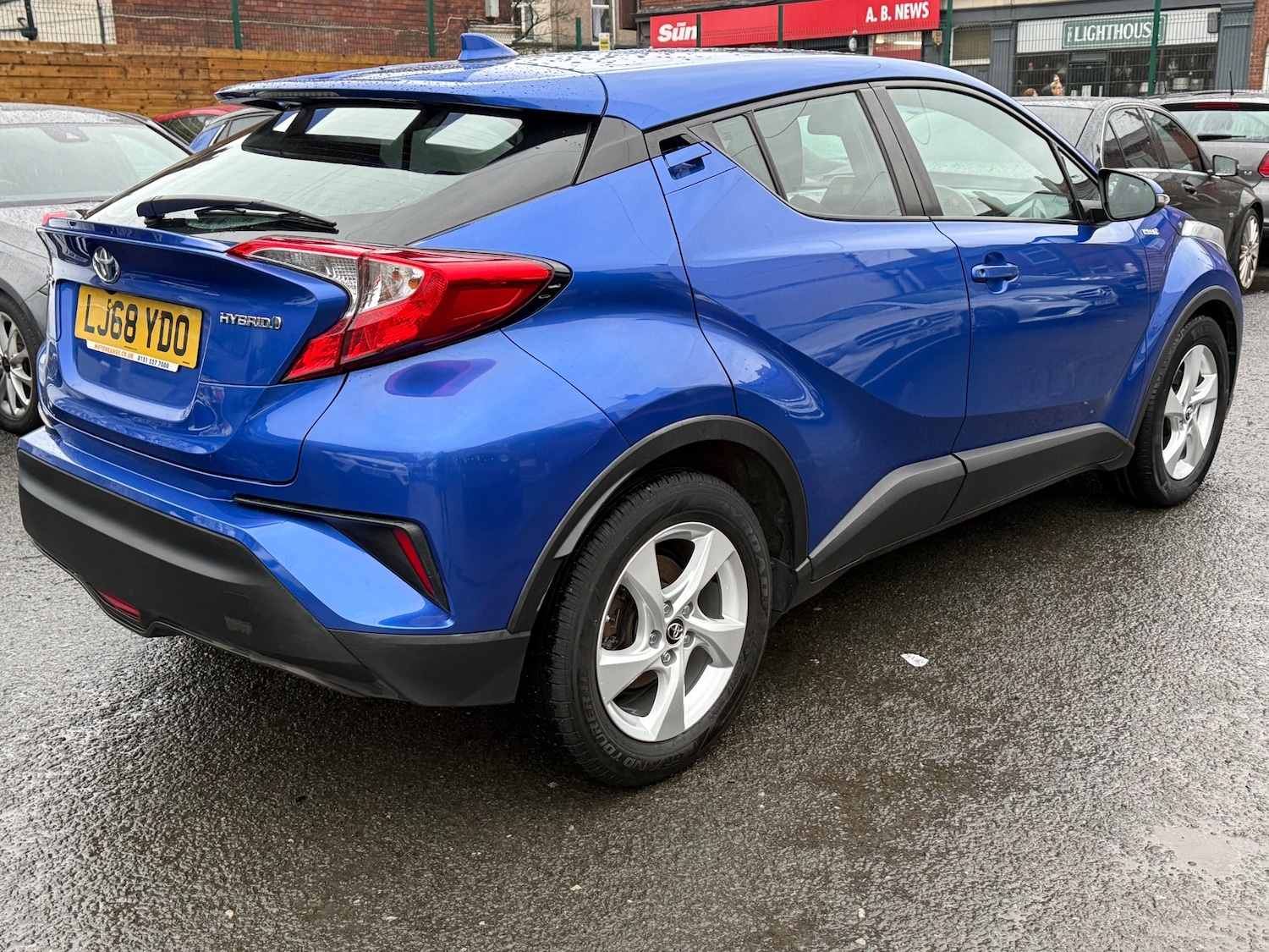 Used Toyota C-HR 2018 for sale - 77678730: Photo 11
