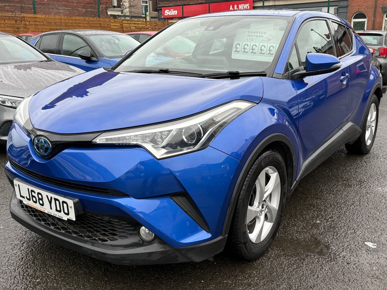 Used Toyota C-HR 2018 for sale - 77678730: Photo 2
