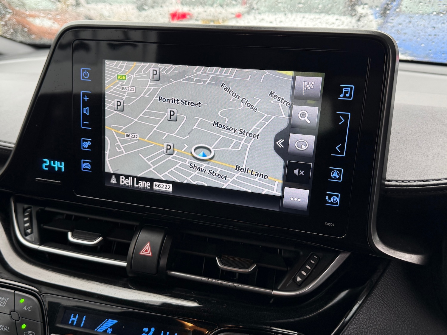 Used Toyota C-HR 2018 for sale - 77678730: Photo 25