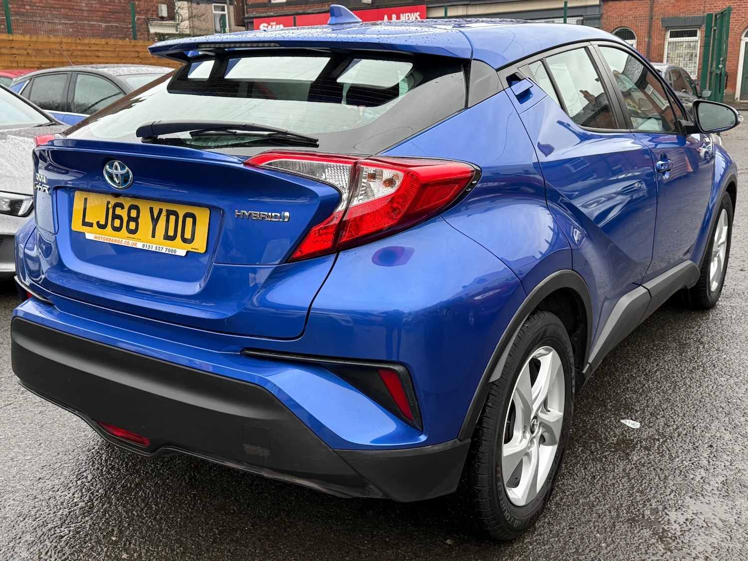 Used Toyota C-HR 2018 for sale - 77678730: Photo 3