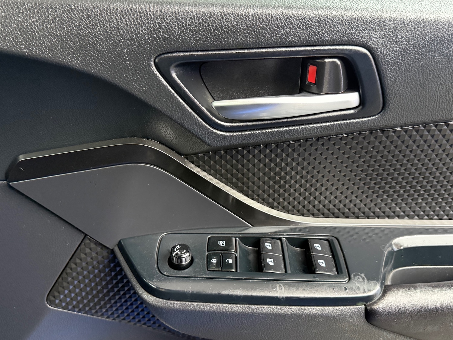 Used Toyota C-HR 2018 for sale - 77678730: Photo 30