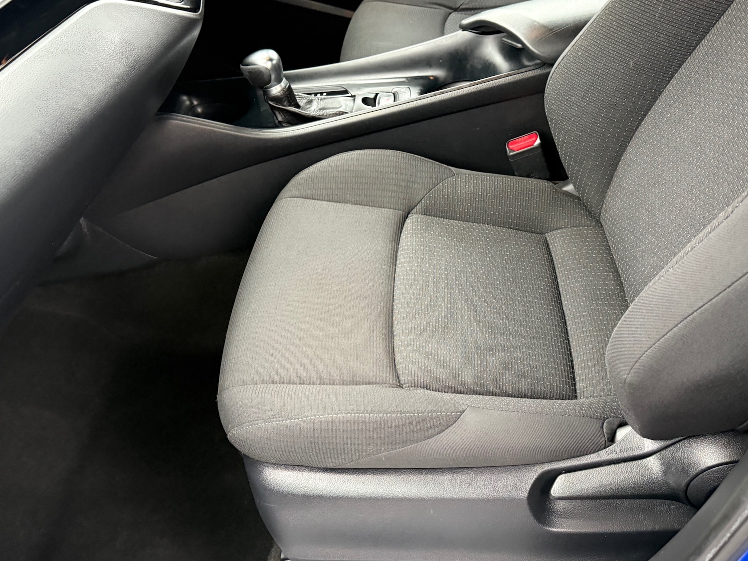 Used Toyota C-HR 2018 for sale - 77678730: Photo 32