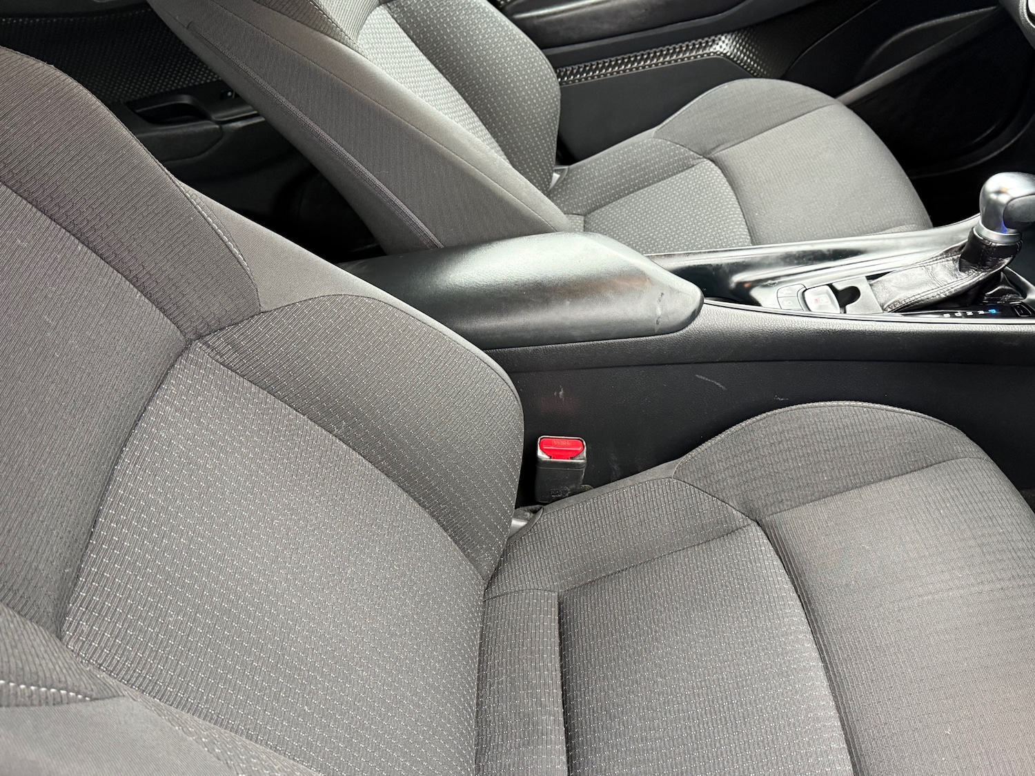 Used Toyota C-HR 2018 for sale - 77678730: Photo 34