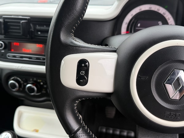 Used Renault Twingo 2015 for sale - 76302181: Photo 20